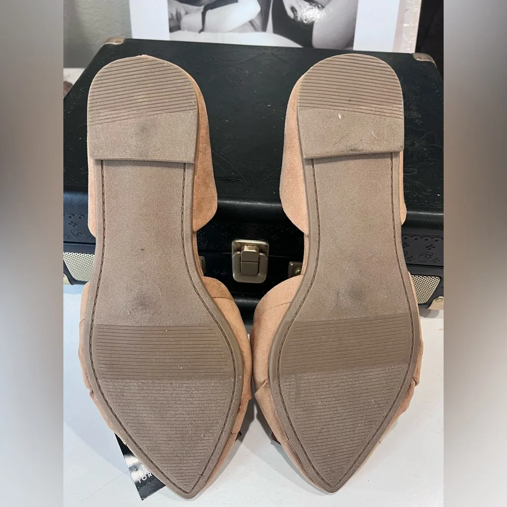Torrid Twist Bow D'Orsay Flat (WW) Tan - Picture 4 of 5